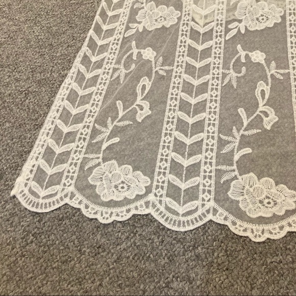 Socialite Lace Overlay Romper - Picture 9 of 9